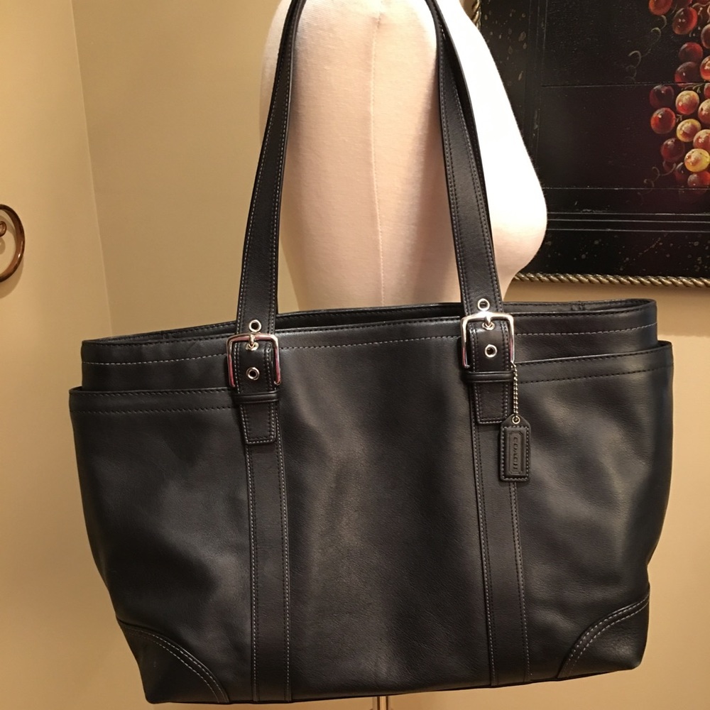Coach Authentic Tote All Black Leather